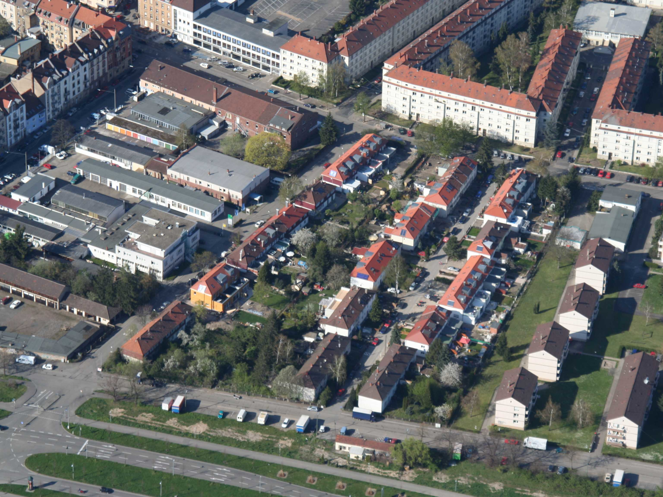 Bild zum Projekt Neubau dreier Reihenhäuser in der Lohfeldsiedlung Karlsruhe